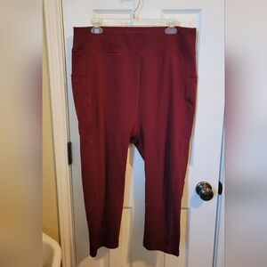 POPfit Cropped Leggings • Maroon